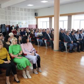 День работников ЖКХ.